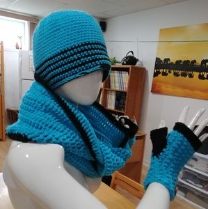 Other - Tuque , foulard et gants Other - Tuque , foulard et gants